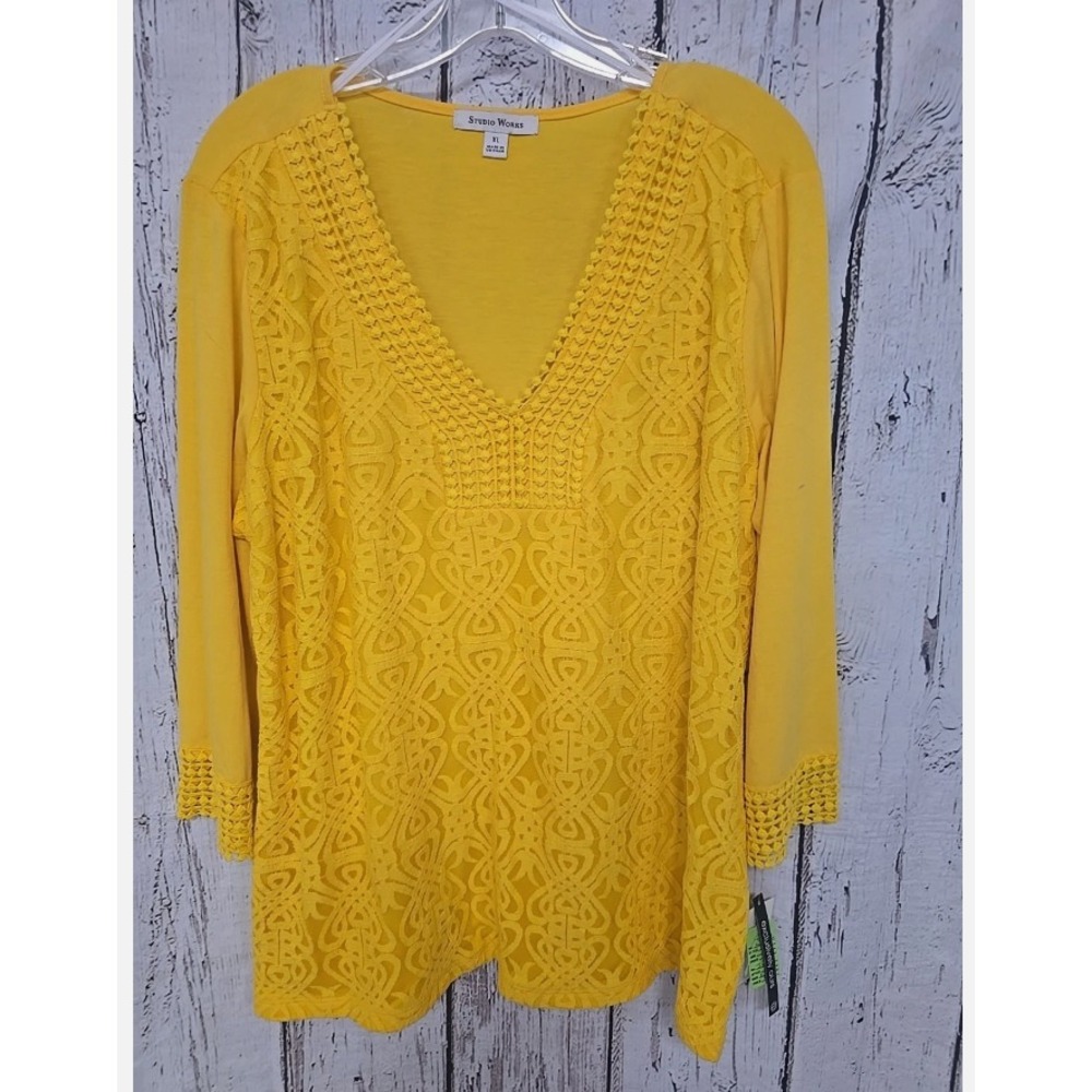 Studio Works NWT Women's XL Yellow Long Sleeve V-Neck Embroidered & Lace Top